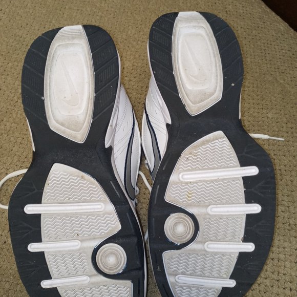 Nike Air Monarchs - Picture 6 of 6